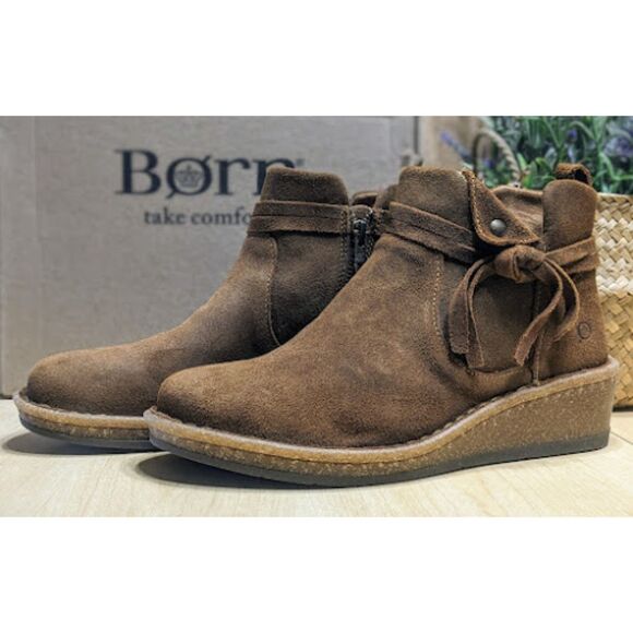 Born Vaughn Ginger Brown Distressed Suede Leather Boots Women\'s 8.5 NIB